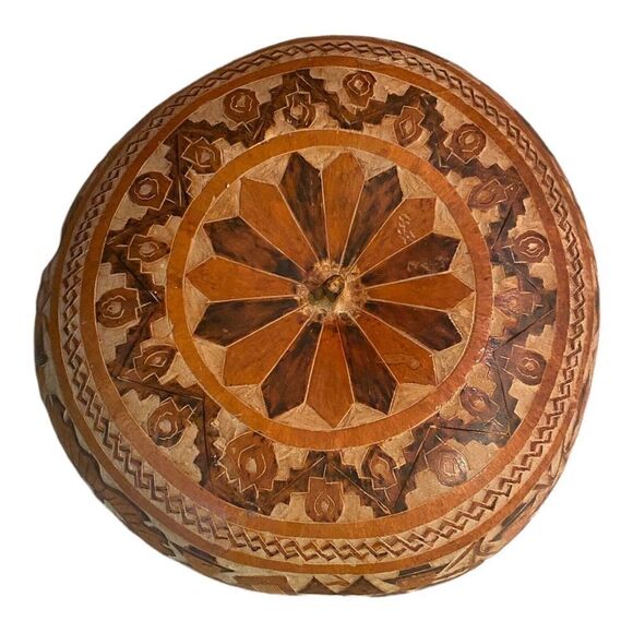 Vintage Peruvian Storyteller Detailed Hand Carved Gourd 6”Peru Folk Art - Picture 2 of 11